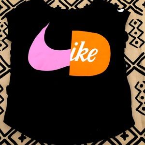 Nike short sleeve tshirt size 2T.